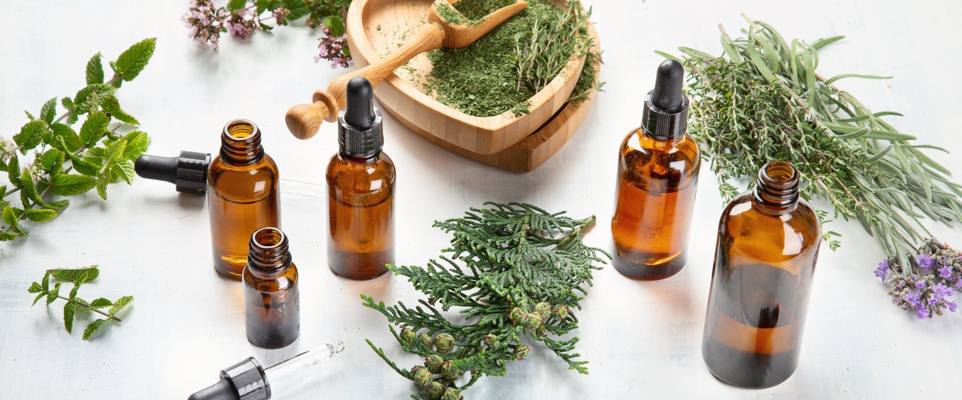 A Complete Guide to Understanding Synthetic Fragrance Oils